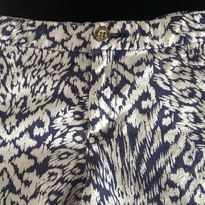 Lilly Pulitzer Blue  and White Patterned Fabric Shorts